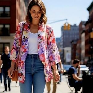 Lovely Lightweight MICHEL STUDIO Floral Spring/Summer Cardigan Overblouse